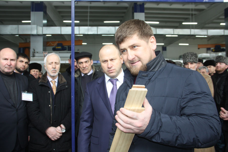 Чечня. Рамзан Кадыров посетил ГУП ЧЛП «Фагус»